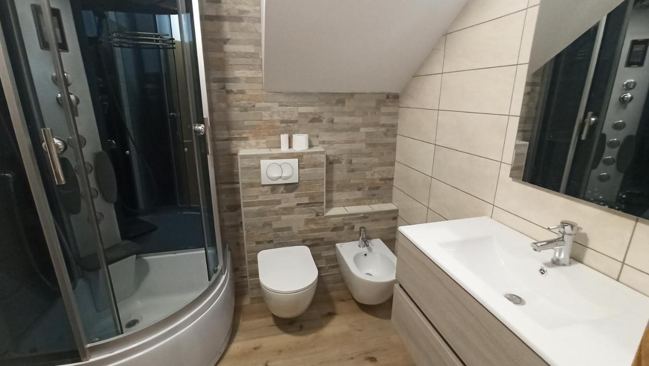 Apartma Apollonio Črni Kal Exteriör bild