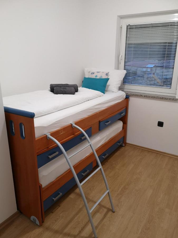 Apartma Apollonio Črni Kal Exteriör bild