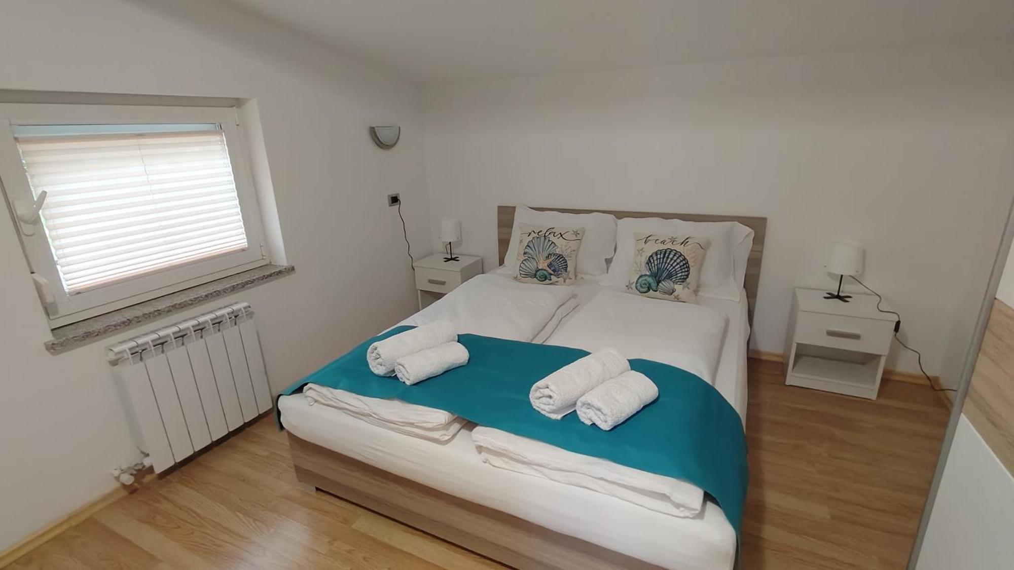 Apartma Apollonio Črni Kal Exteriör bild